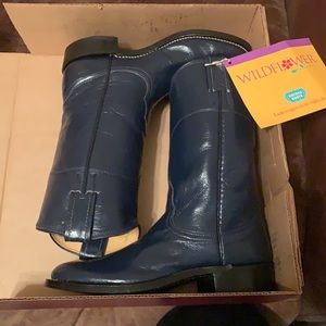 Nocona Boots.Size 4.5B (6.5 in women’s).Navy Blue.